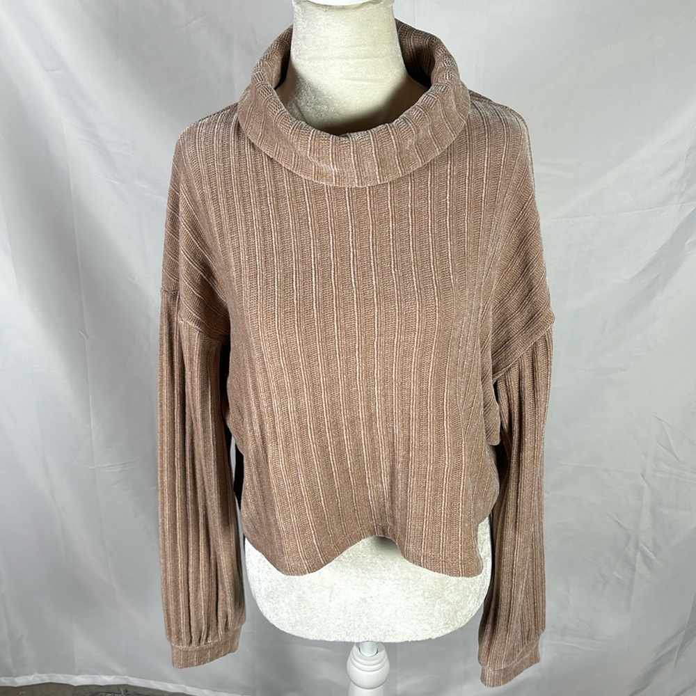 Altar'd State Oversized Cropped Turtleneck Sweater - Picture 1 of 6
